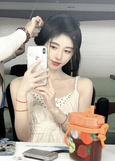 鞠婧祎▪
cr.青雾橘