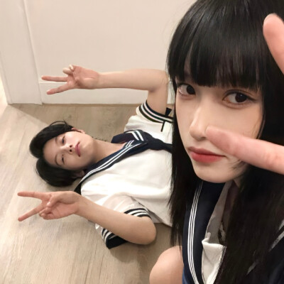 一期真人情头 ♡̷⸝⸝•༝•⸝⸝♡
#情侣头像#