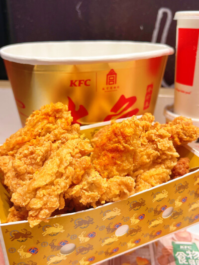 肯德基 新春大金桶