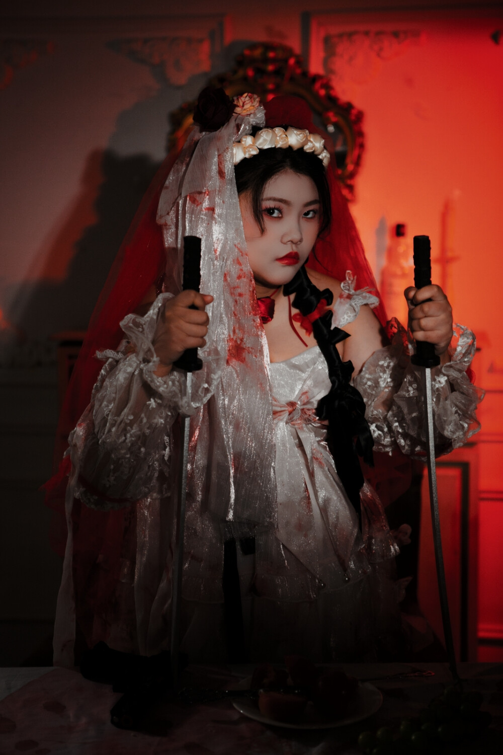 这个猩红少女要杀死比尔。