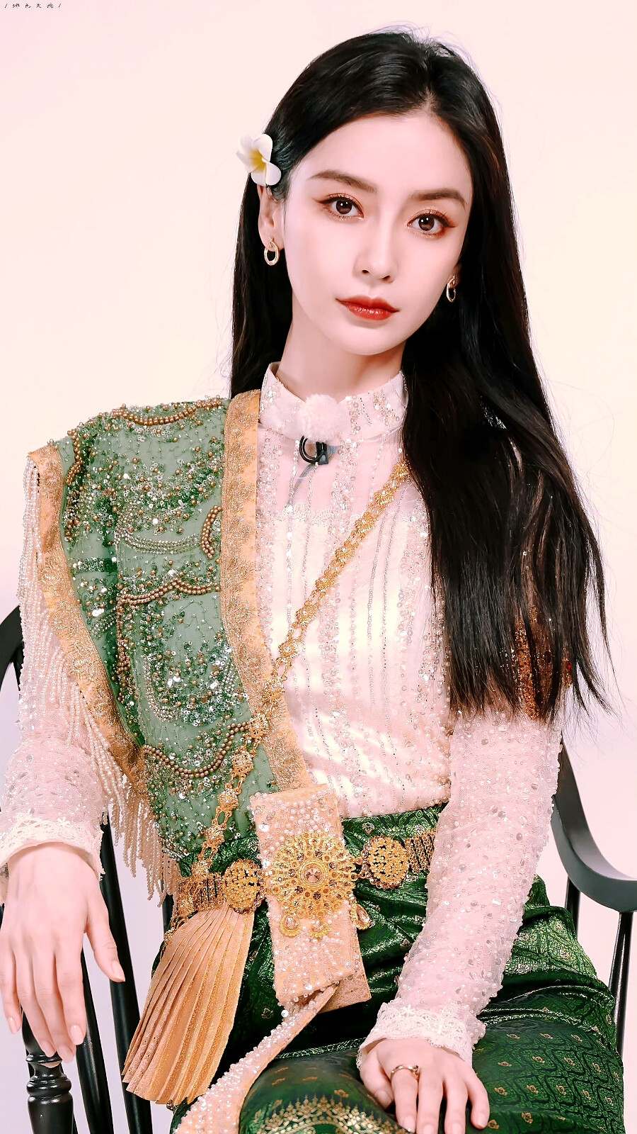 泰 美 辣！
鼻泰妆好美好美！
cr@绯色失控
#奔跑吧# | #杨颖MINNIE跳了queencard# ​