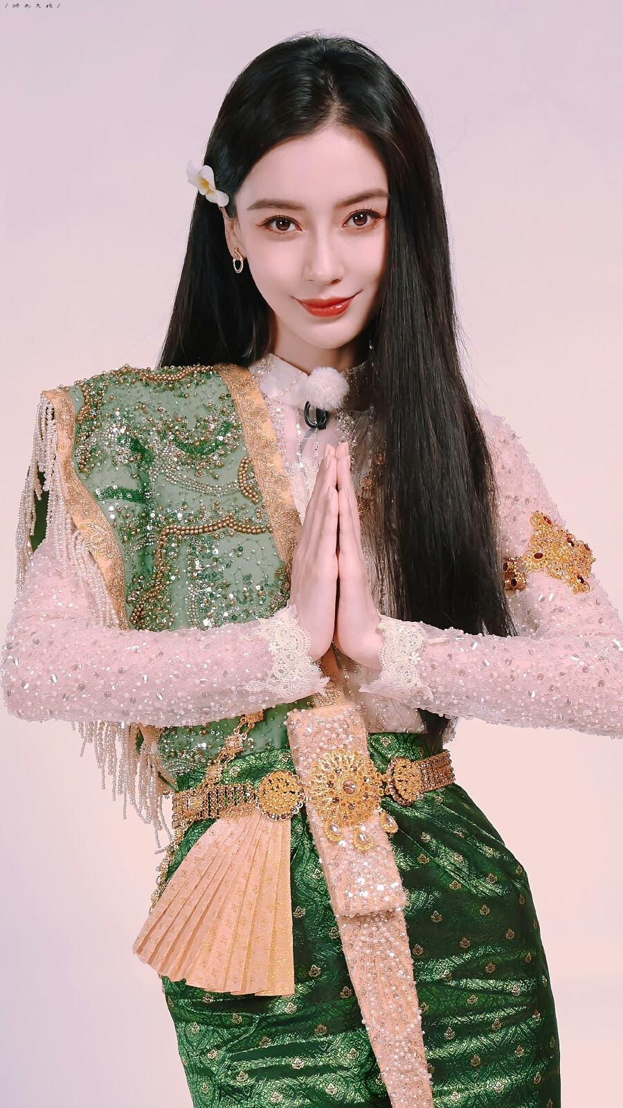 泰 美 辣！
鼻泰妆好美好美！
cr@绯色失控
#奔跑吧# | #杨颖MINNIE跳了queencard# ​