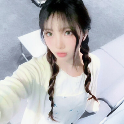 ☆看向你的每一秒 我都恨自己不够好.
-李惠仁
二传注明dtH12vv_05