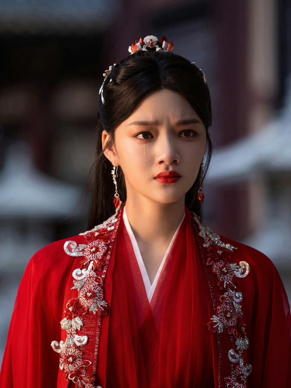 玉骨遥朱颜任敏