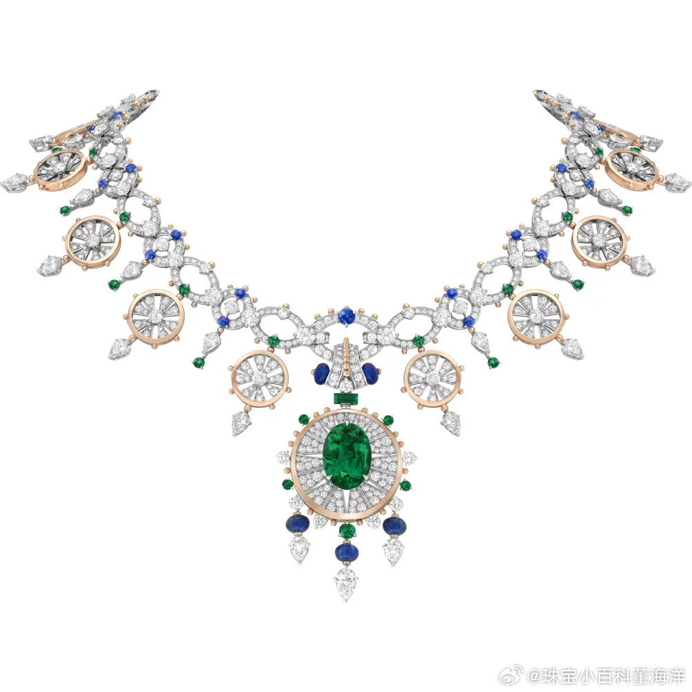 Van Cleef & Arpels 推出2023年新一季高级珠宝系列——「Le Grand Tour」，灵感来自文艺复兴时期欧洲年轻贵族阶级兴起的「壮游之旅」。新系列融合世家标志性工艺和色彩丰富的彩色宝石，创造出如绘画雕塑一般充满艺术气息的珠宝作品，近70件独一款瑰丽臻作开启对欧洲文化的探寻之旅。