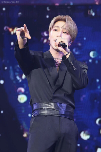 李钟熙 Ireah
Peaktime演唱会