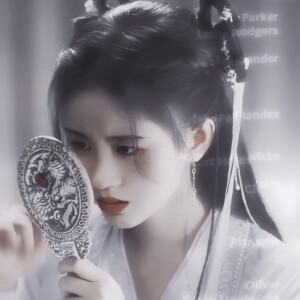 -鞠婧祎
-无聊中 8.3