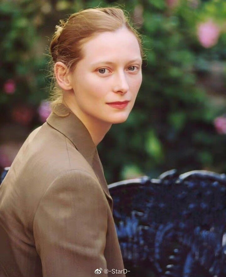 蒂尔达·斯文顿
Tilda ·Swinton