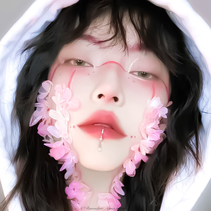 女头
·from楚斯泽·
·简介·