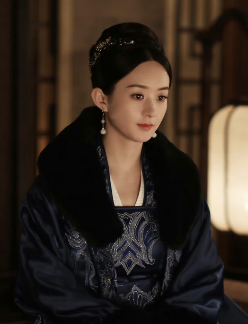 知否。知否应是绿肥红瘦