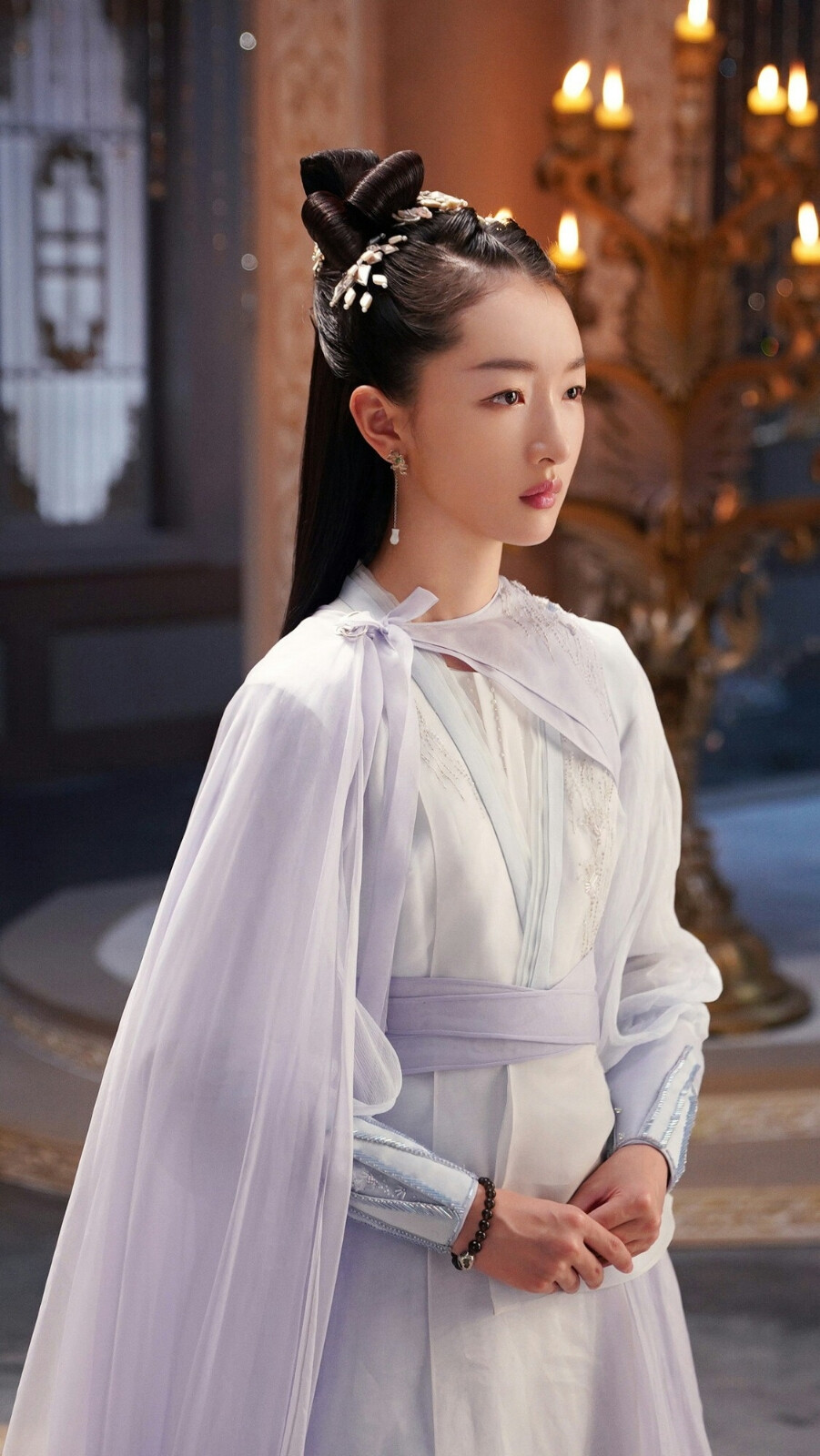 千古玦尘后池周冬雨