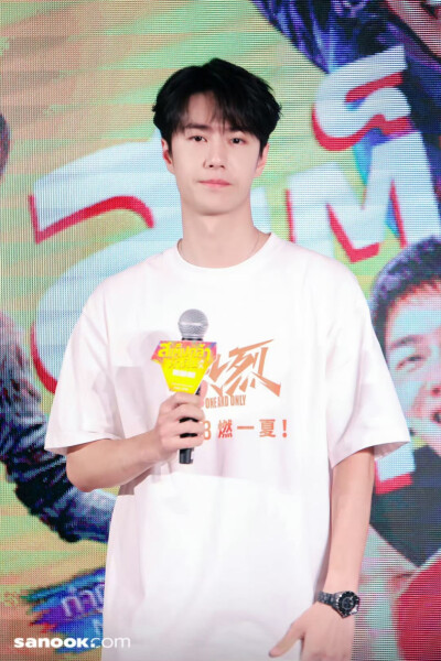 230808 电影《热烈》泰国映后见面会
✨一宝in泰兰德✨
@UNIQ-王一博 cr:logo