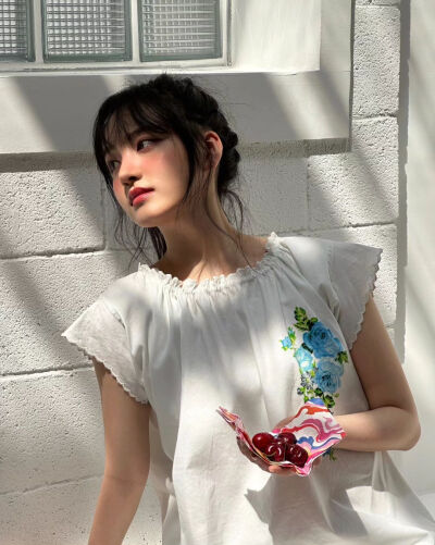 金志垣 Liz