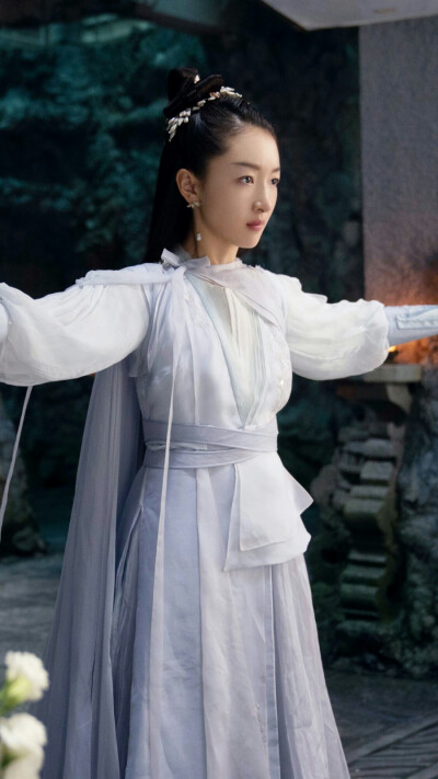 《千古玦尘》后池 周冬雨