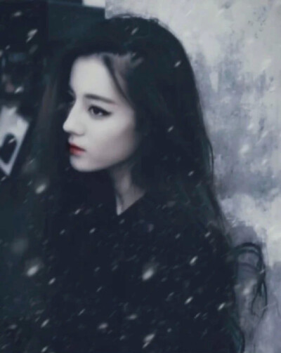 迪丽热巴
[八千万粉丝快乐~会一直陪着我巴~]
谁懂啊，真的很喜欢这几张~(ꈍᴗꈍ)