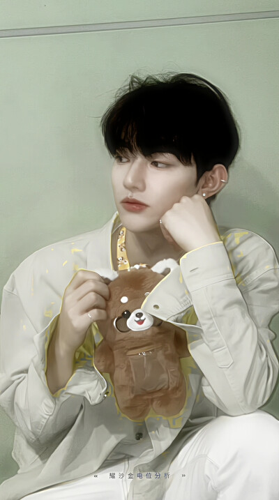 章昊｜★
自修壁纸