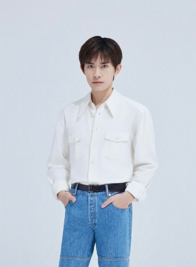 Tfboys 王俊凯 易烊千玺 王源