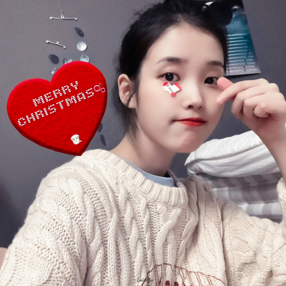 IU