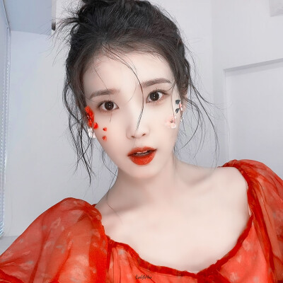 IU