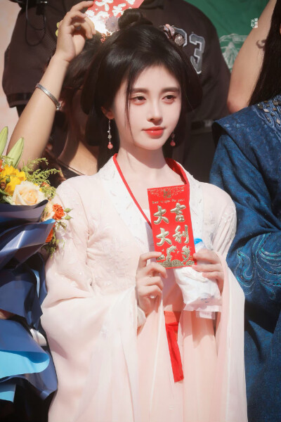 鞠婧祎 花间令