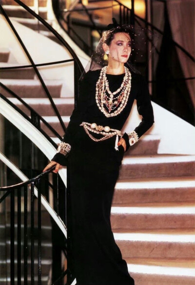 Chanel 1983