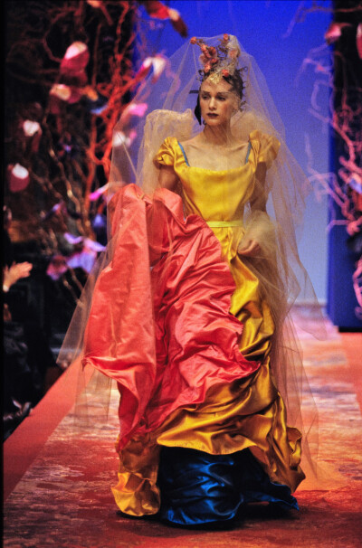 Christian Lacroix 1999