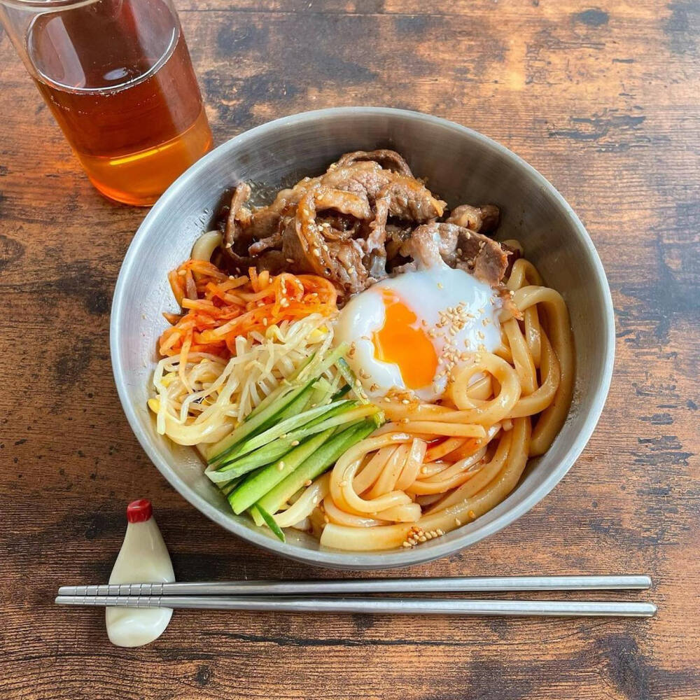 骨董面风 乌冬面 ピビン麺風うどん 溏心蛋 