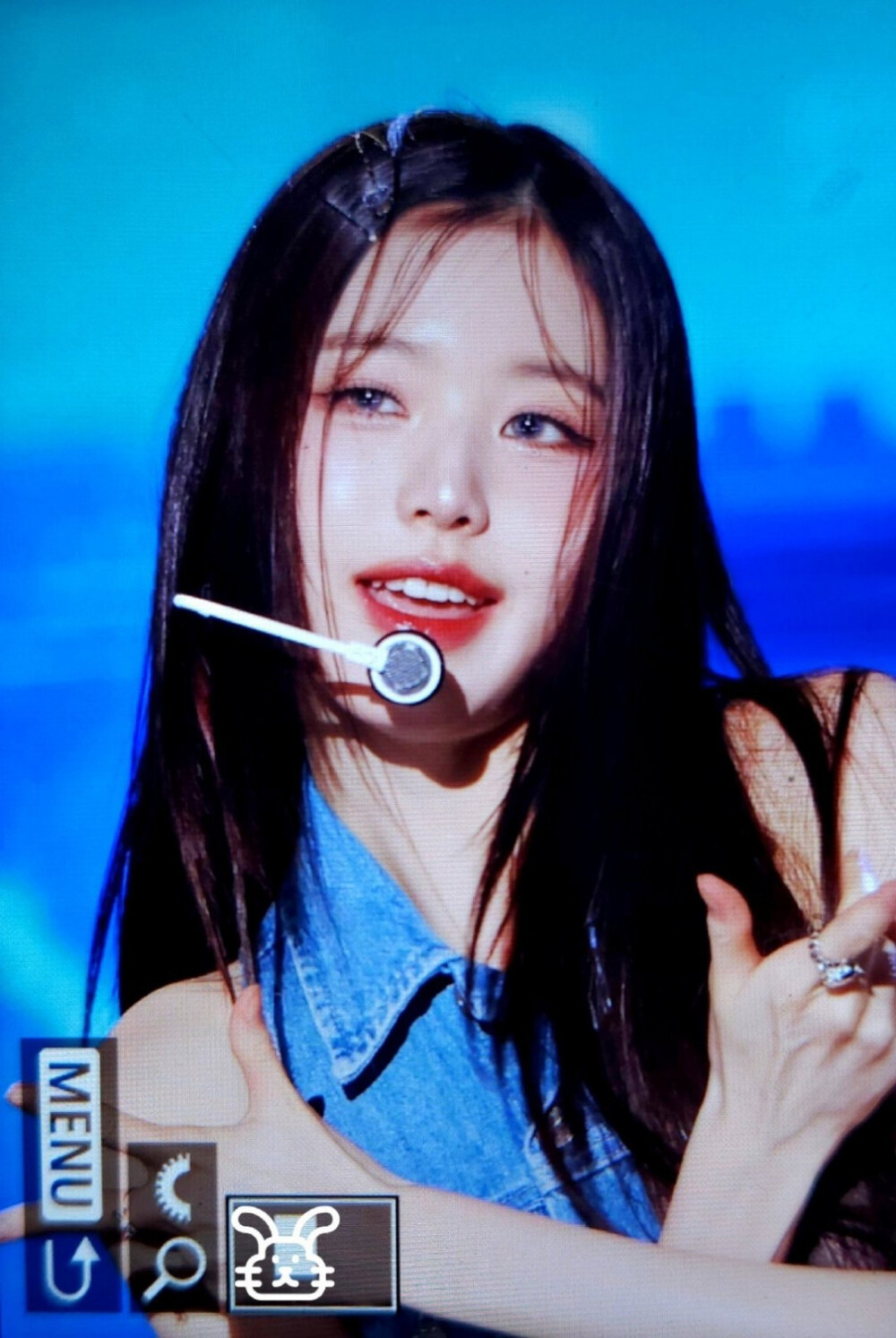 破手机你再这样卡下去我只会把你摔成两半