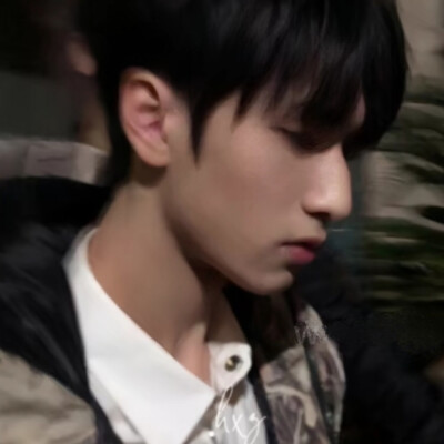 小凊