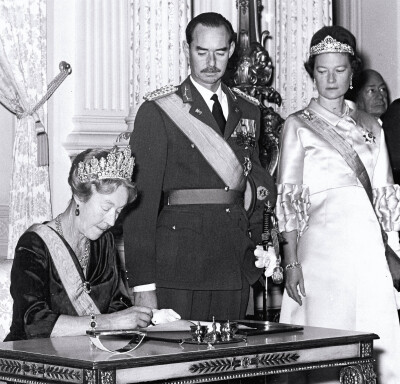 卢森堡夏洛特女大公