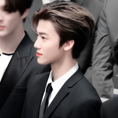 隔海相望내 애인、“希望永遠楽しい”）