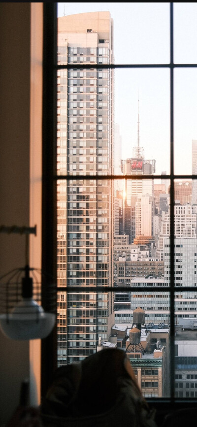 一茶一静一闲心，一山一水一浮生。
