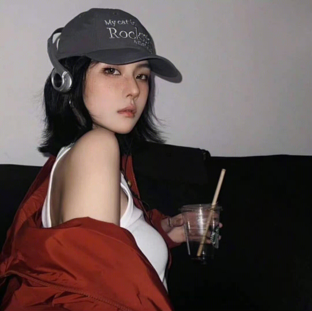 酷飒女生头像