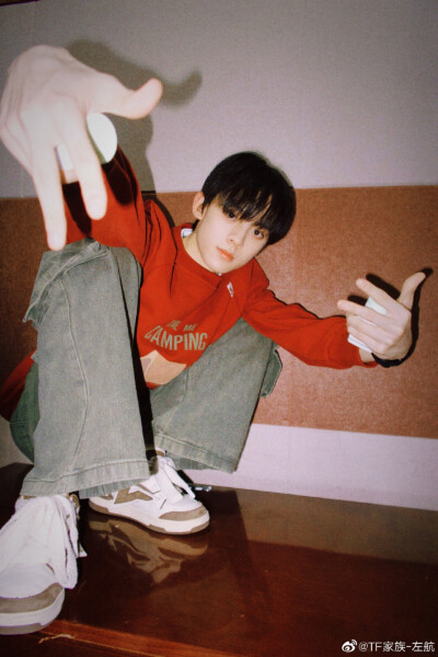 闺蜜组 马嘉祺 时代少年团 马嘉祺 丁程鑫 左航