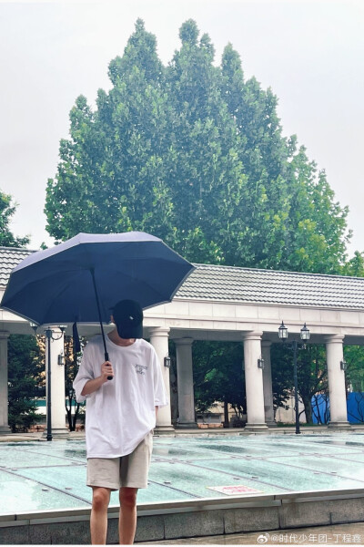 贺峻霖，宋亚轩，张真源，丁程鑫，时代少年团