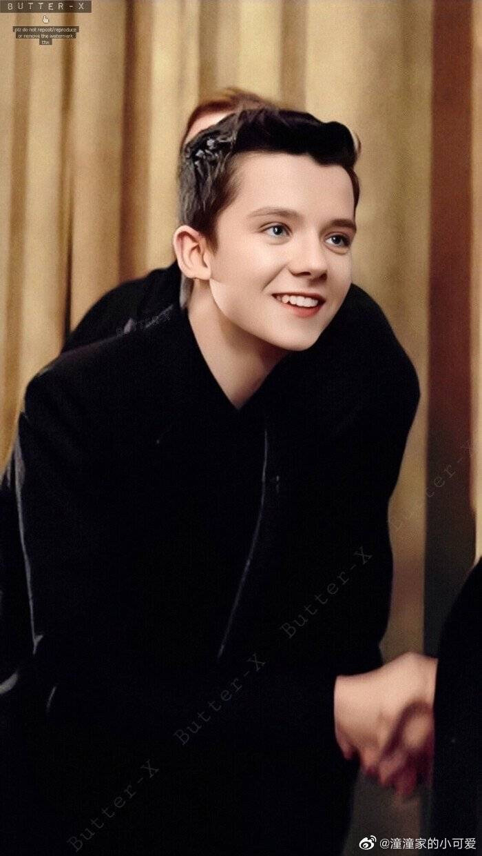 Asa Butterfield