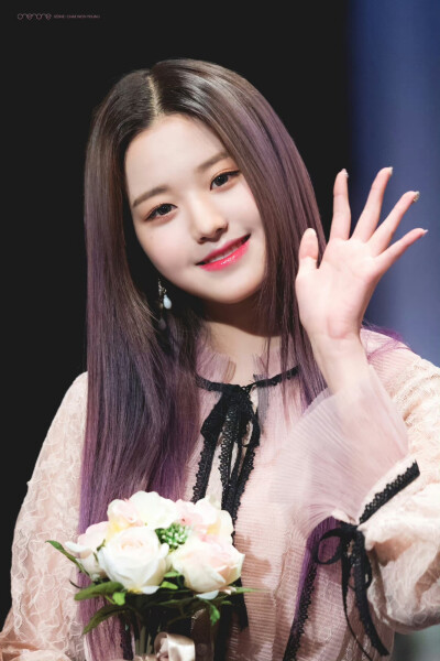 cr.izone_and_one