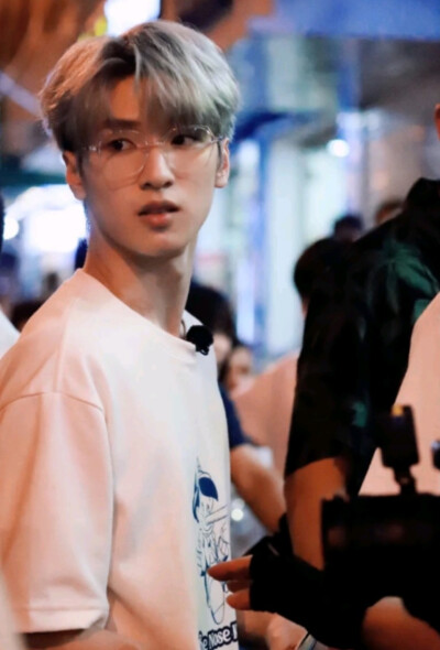 祝小熊宝宝生日快乐！！永远开心哦！