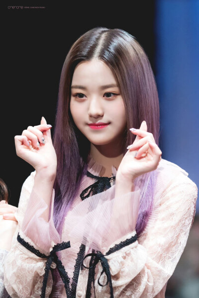 cr.izone_and_one