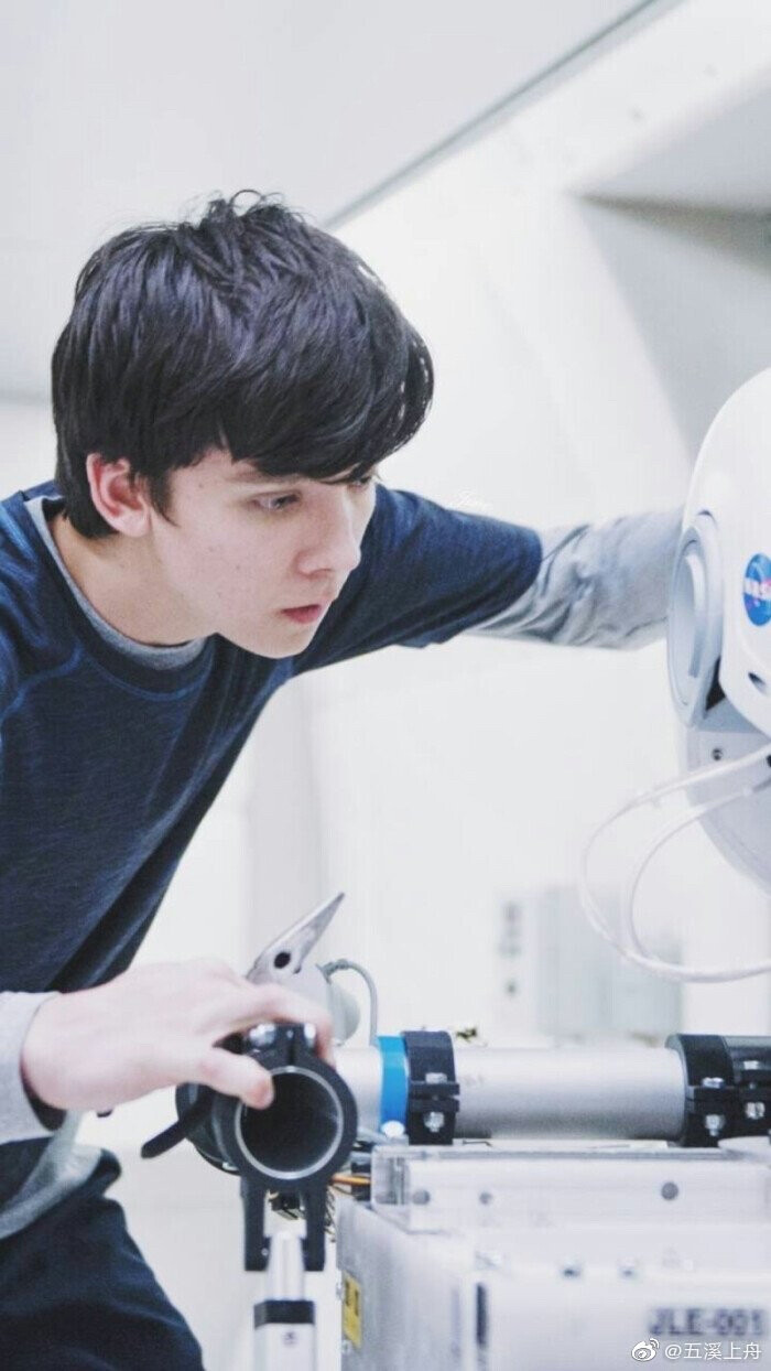 Asa Butterfield