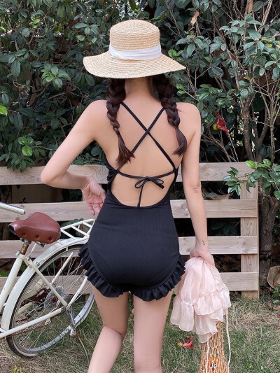 女生泳衣