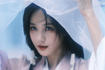 李一桐
古装美女