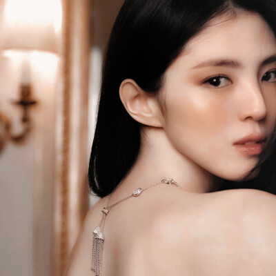  香檳金 “ 명 원 ”......Party O'Clock