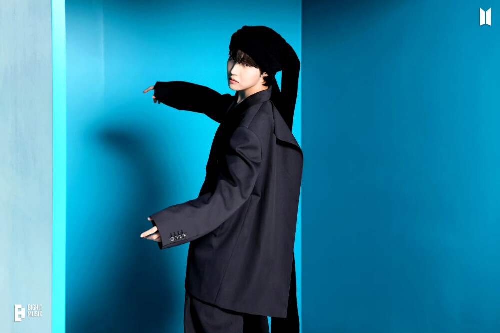 郑号锡
230819 Weverse
j-hope 'Jack In The Box (HOPE Edition)' Jacket Photo Sketch ​​​