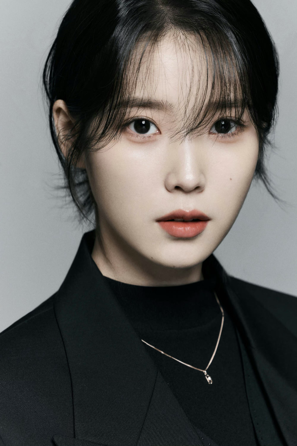 iu.