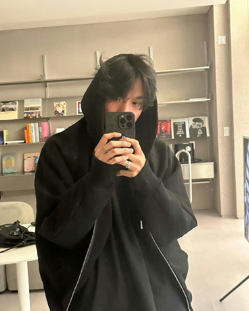 李楷灿是只很可爱的小熊