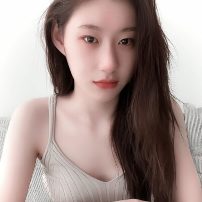 谁家的清纯系女友呀～
^ 李彩领Chaeryeong