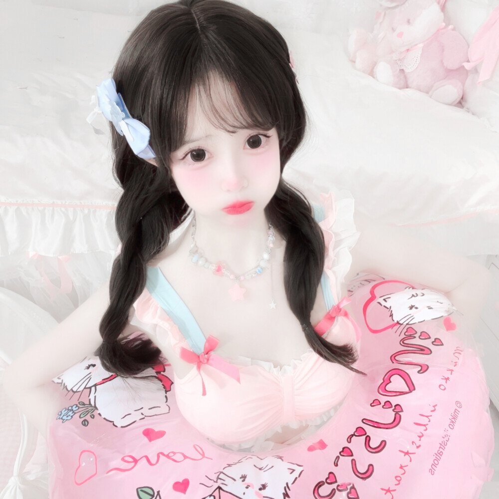 精致的猪猪女孩