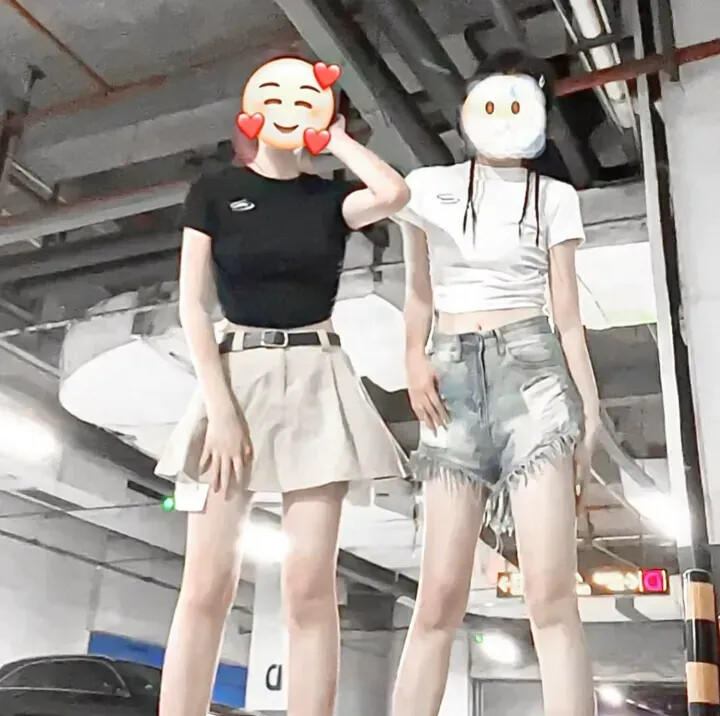 带表情包的闺蜜头像