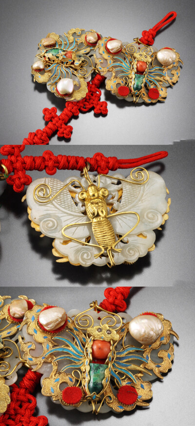 英亲王妃 玉蝴蝶单作 韩国国立古宫博物馆藏
非常精致的一对白玉蝴蝶，其上有掐丝点翠装饰，并镶嵌有珊瑚、孔雀石、珍珠等。 ​​​
